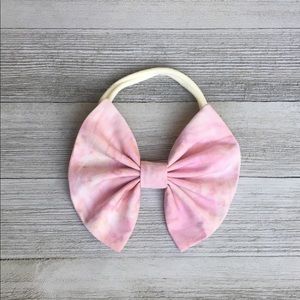 Baby bow on a nylon headband